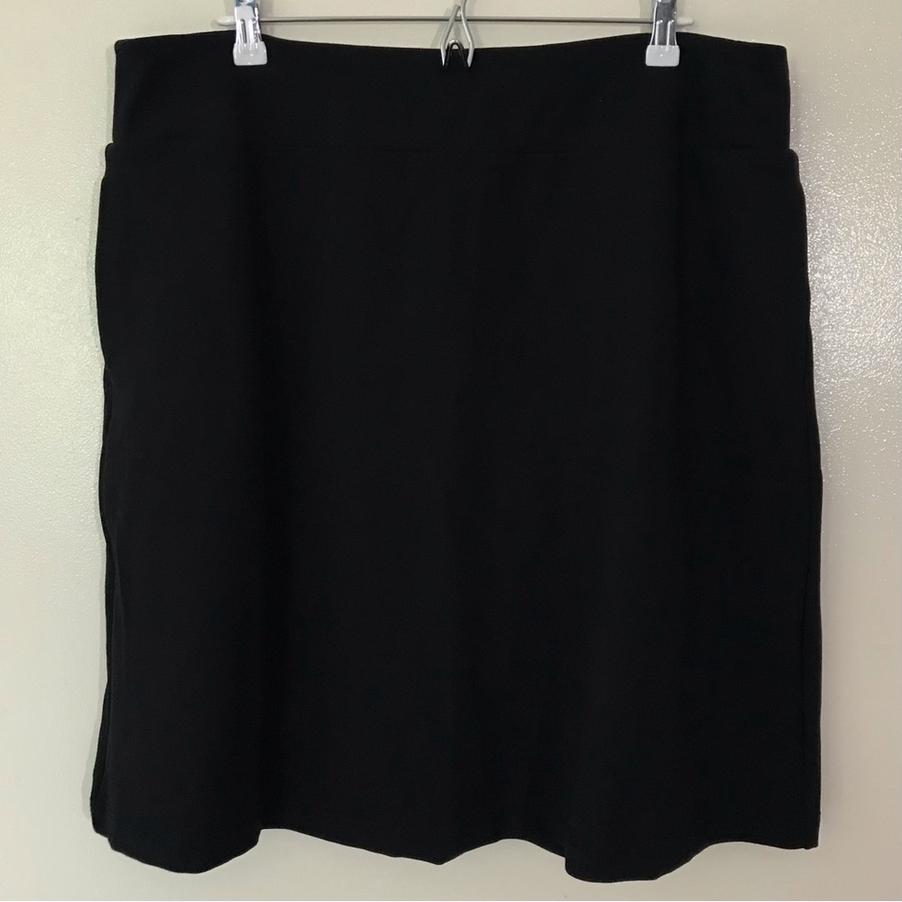 Betabrand • 2XL • Black Ponte Skort A Line Skirt with Shorts